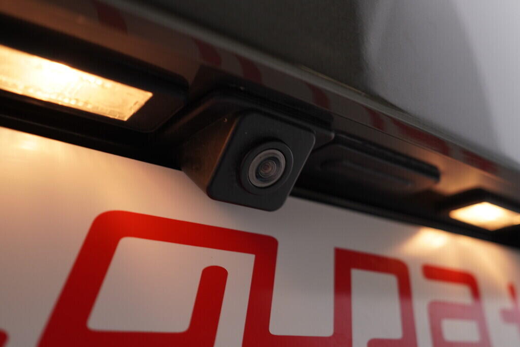 OV190V08683_43.webp_5008 Allure 2.0  110 kW manuál