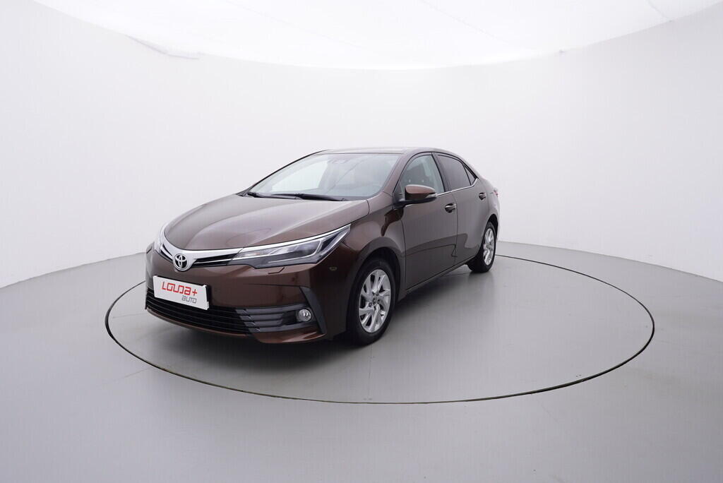 OV190V08684_10.webp_COROLLA  1.6  97 kW manuál, DPH