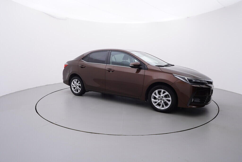 OV190V08684_16.webp_COROLLA  1.6  97 kW manuál, DPH