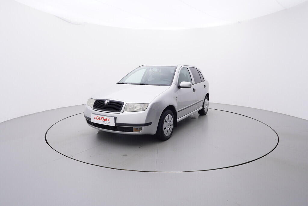 OV190V08685_10.webp_FABIA Ambiente 1.4 MPI 44 kW manuál