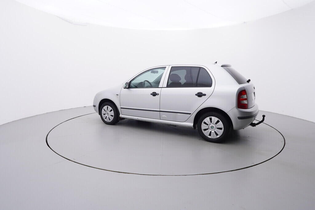OV190V08685_12.webp_FABIA Ambiente 1.4 MPI 44 kW manuál