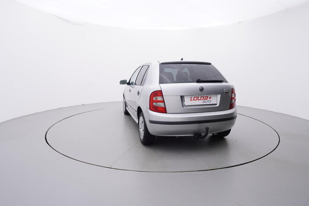 OV190V08685_13.webp_FABIA Ambiente 1.4 MPI 44 kW manuál