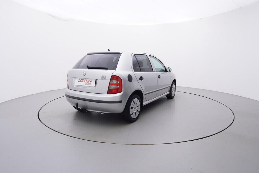 OV190V08685_14.webp_FABIA Ambiente 1.4 MPI 44 kW manuál