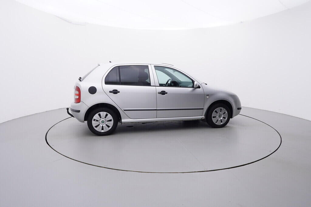 OV190V08685_15.webp_FABIA Ambiente 1.4 MPI 44 kW manuál