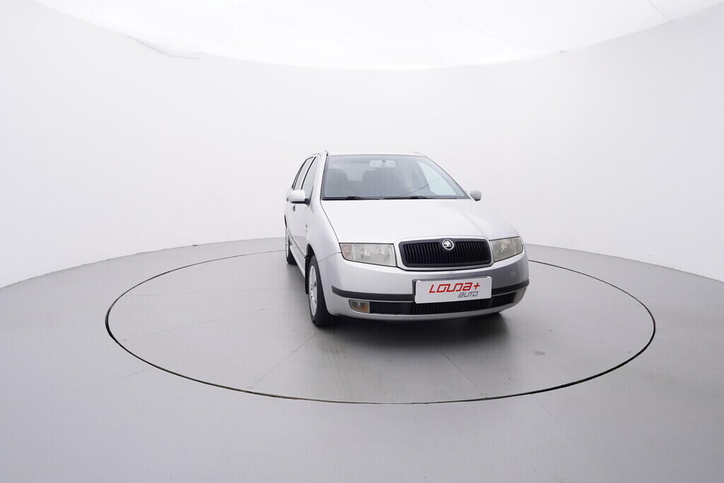 OV190V08685_17.webp_FABIA Ambiente 1.4 MPI 44 kW manuál