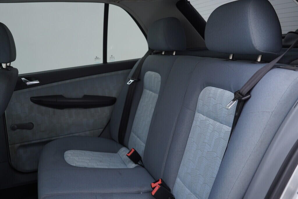 OV190V08685_31.webp_FABIA Ambiente 1.4 MPI 44 kW manuál