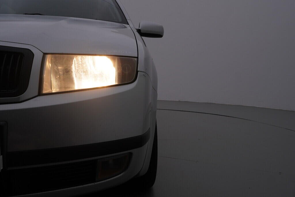 OV190V08685_37.webp_FABIA Ambiente 1.4 MPI 44 kW manuál