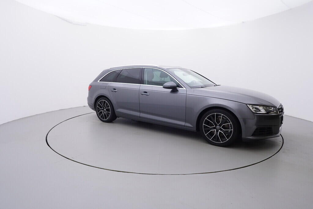 OV190V08687_16.webp_A4 AVANT Ultra 2.0 TDI 110 kW manuál