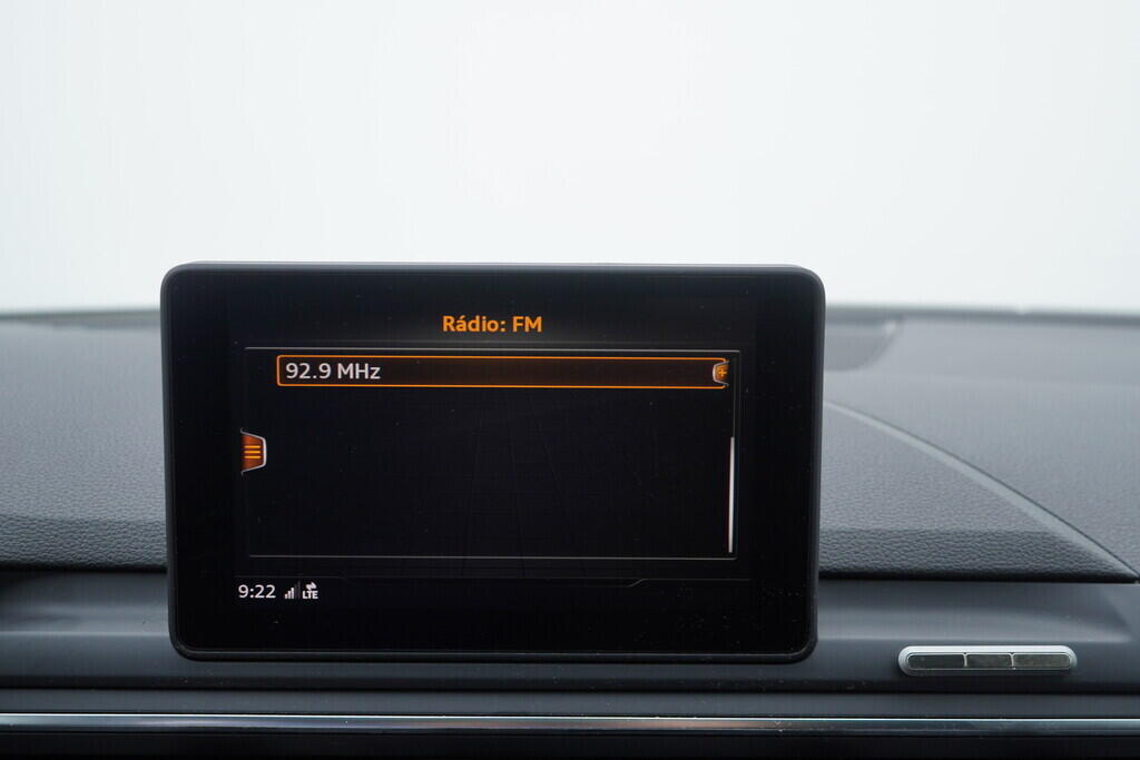 OV190V08687_37.webp_A4 AVANT Ultra 2.0 TDI 110 kW manuál