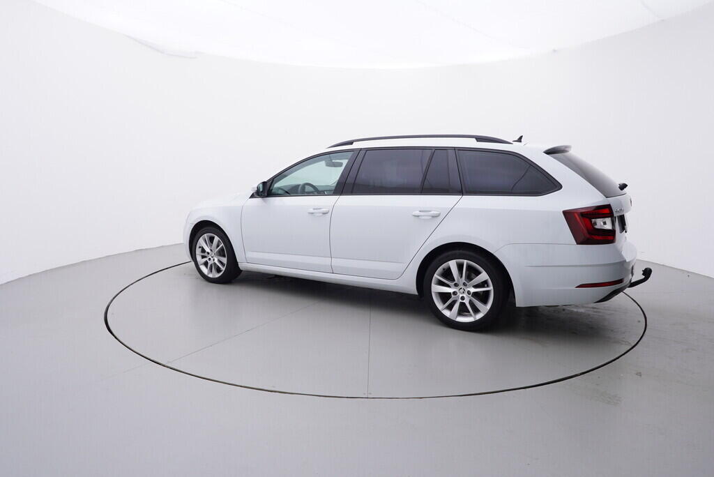 OV190V08689_12.webp_OCTAVIA Style 2.0 TSI 140 kW automat