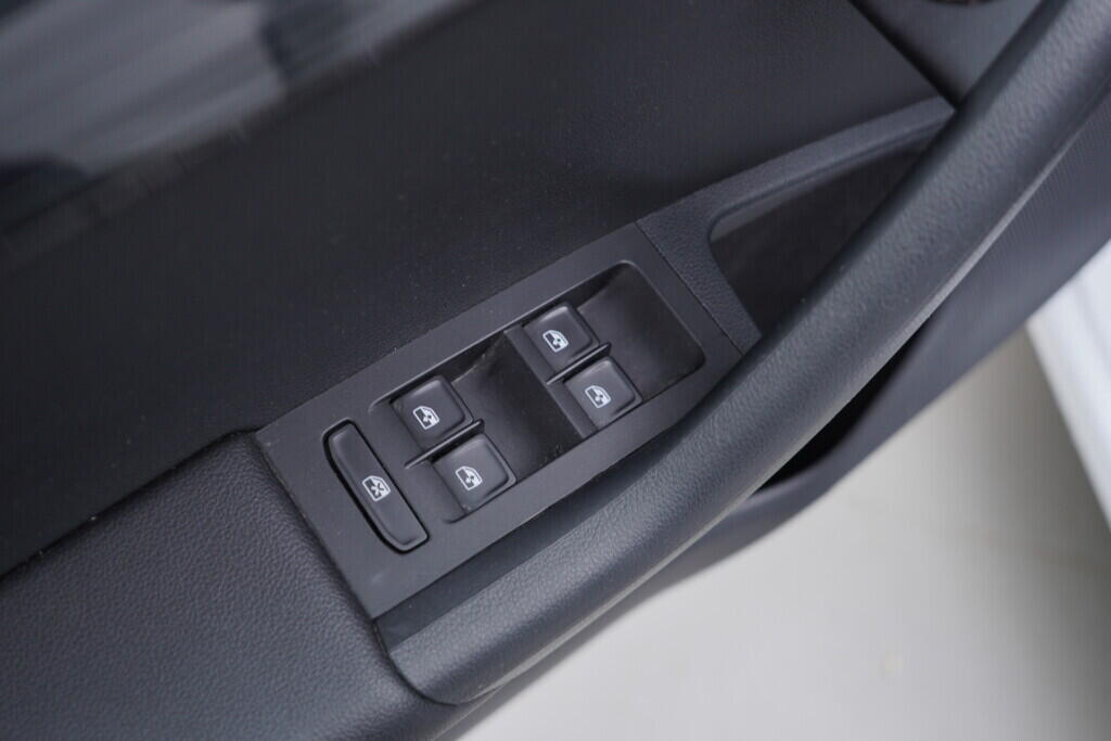 OV190V08689_20.webp_OCTAVIA Style 2.0 TSI 140 kW automat