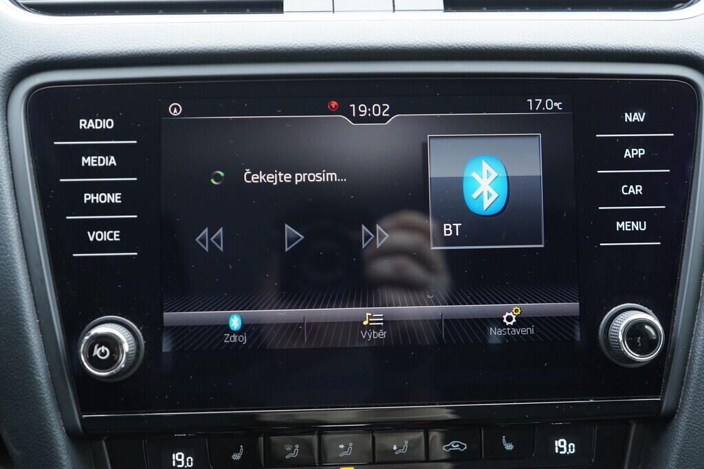 OV190V08689_30.webp_OCTAVIA Style 2.0 TSI 140 kW automat