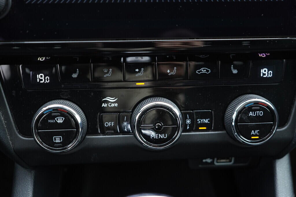 OV190V08689_33.webp_OCTAVIA Style 2.0 TSI 140 kW automat