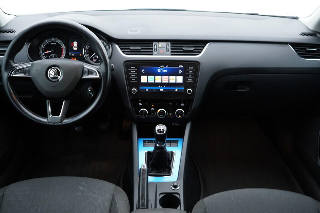 OV190V08691_25.webp_OCTAVIA Style 1.8 TSI 132 kW manuál