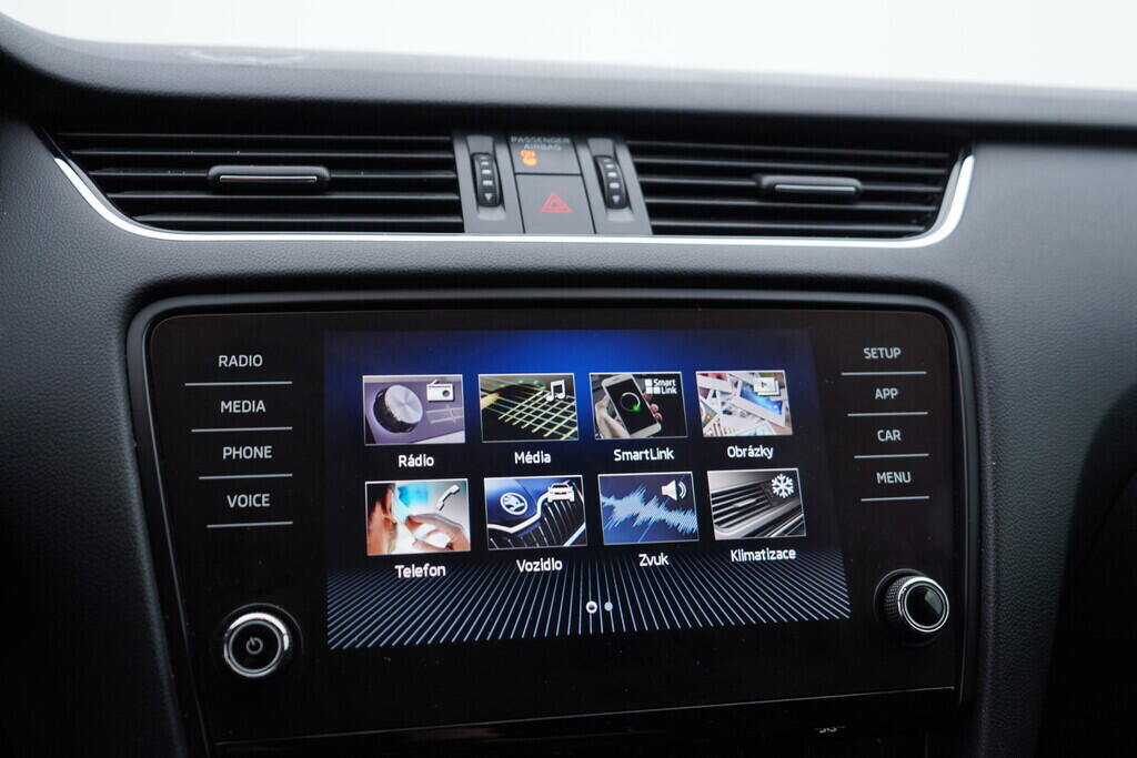 OV190V08691_27.webp_OCTAVIA Style 1.8 TSI 132 kW manuál