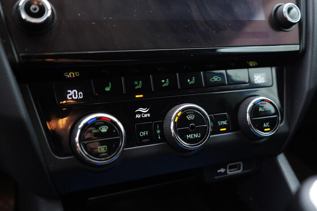 OV190V08691_30.webp_OCTAVIA Style 1.8 TSI 132 kW manuál