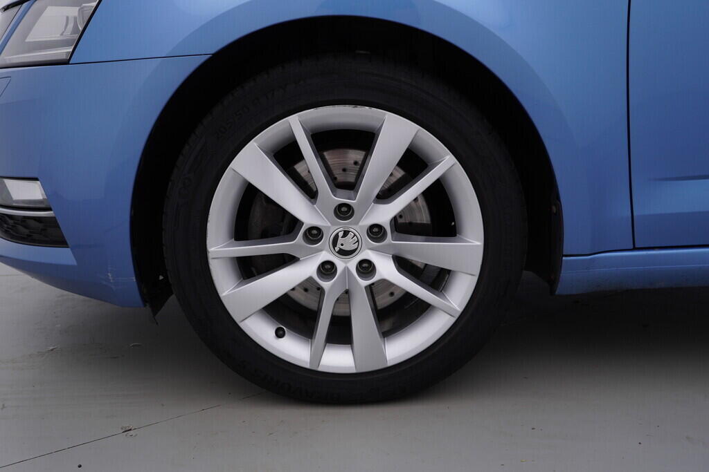 OV190V08691_39.webp_OCTAVIA Style 1.8 TSI 132 kW manuál