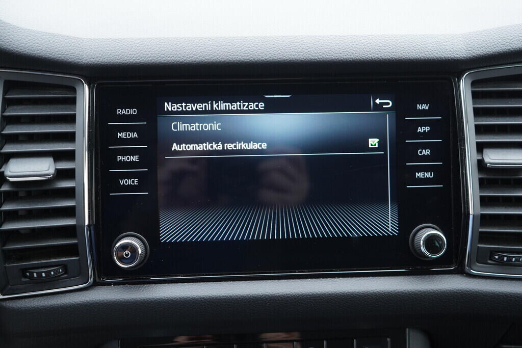 OV190V08702_38.webp_KODIAQ Ambition 2.0 TDI 110 kW automat, DPH