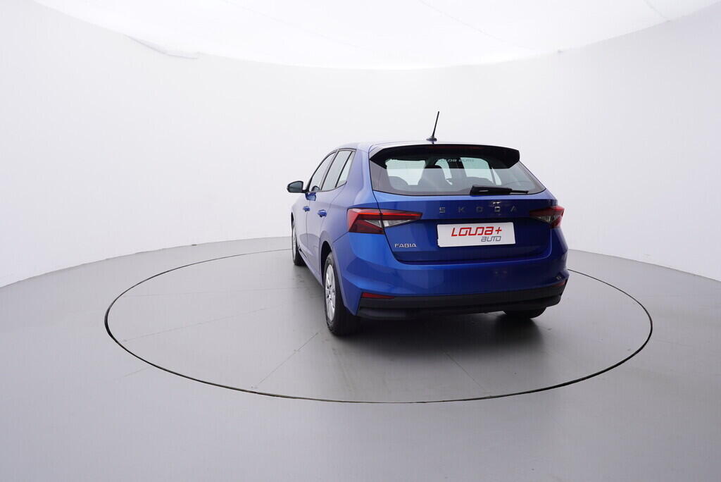 OV190V08703_13.webp_FABIA Selection 1.0 MPI 59 kW manuál, DPH