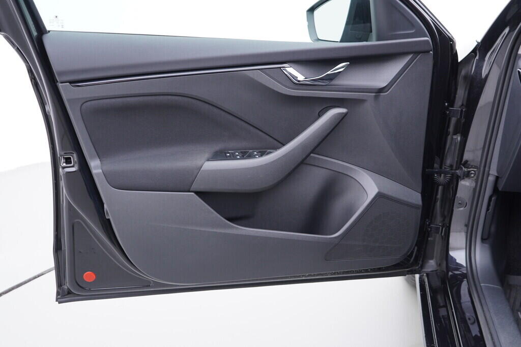 OV190V08704_19.webp_SCALA Ambition 1.0 TSI 81 kW manuál, DPH