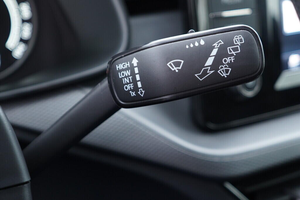 OV190V08704_24.webp_SCALA Ambition 1.0 TSI 81 kW manuál, DPH