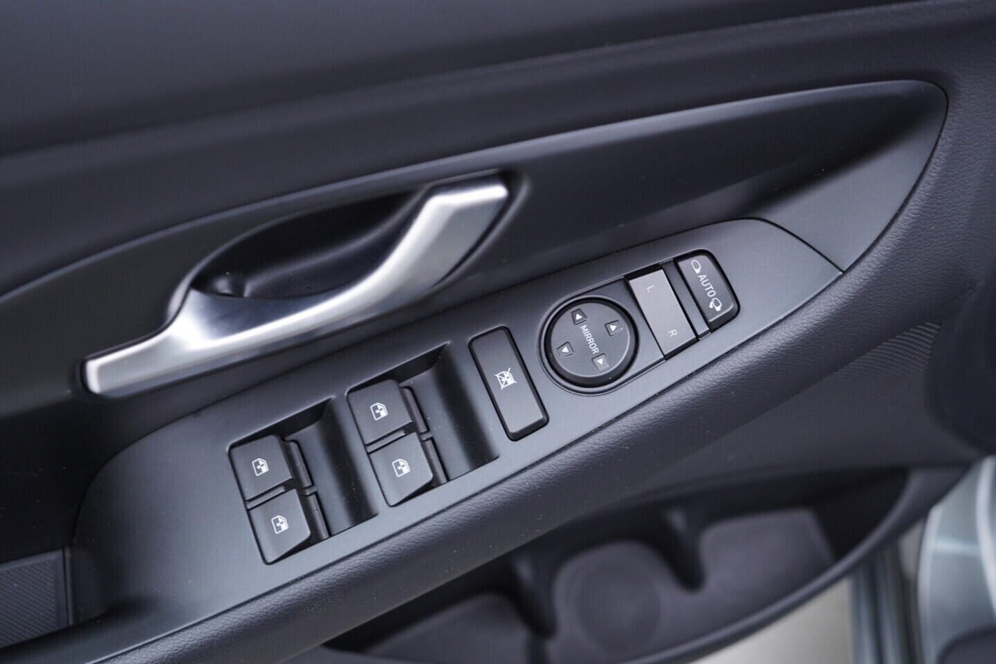 OV190V08705_20.webp_I30 Smart 1.5 T-GDI 117 kW automat, DPH