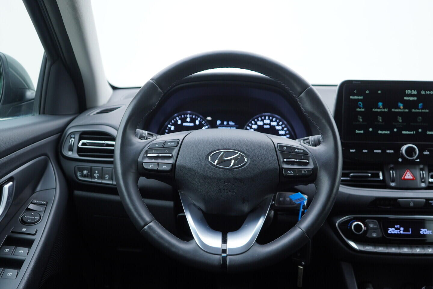 OV190V08705_27.webp_I30 Smart 1.5 T-GDI 117 kW automat, DPH