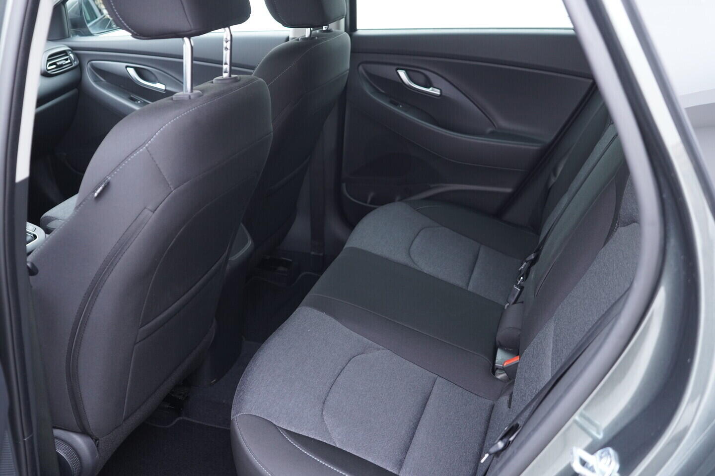 OV190V08705_37.webp_I30 Smart 1.5 T-GDI 117 kW automat, DPH