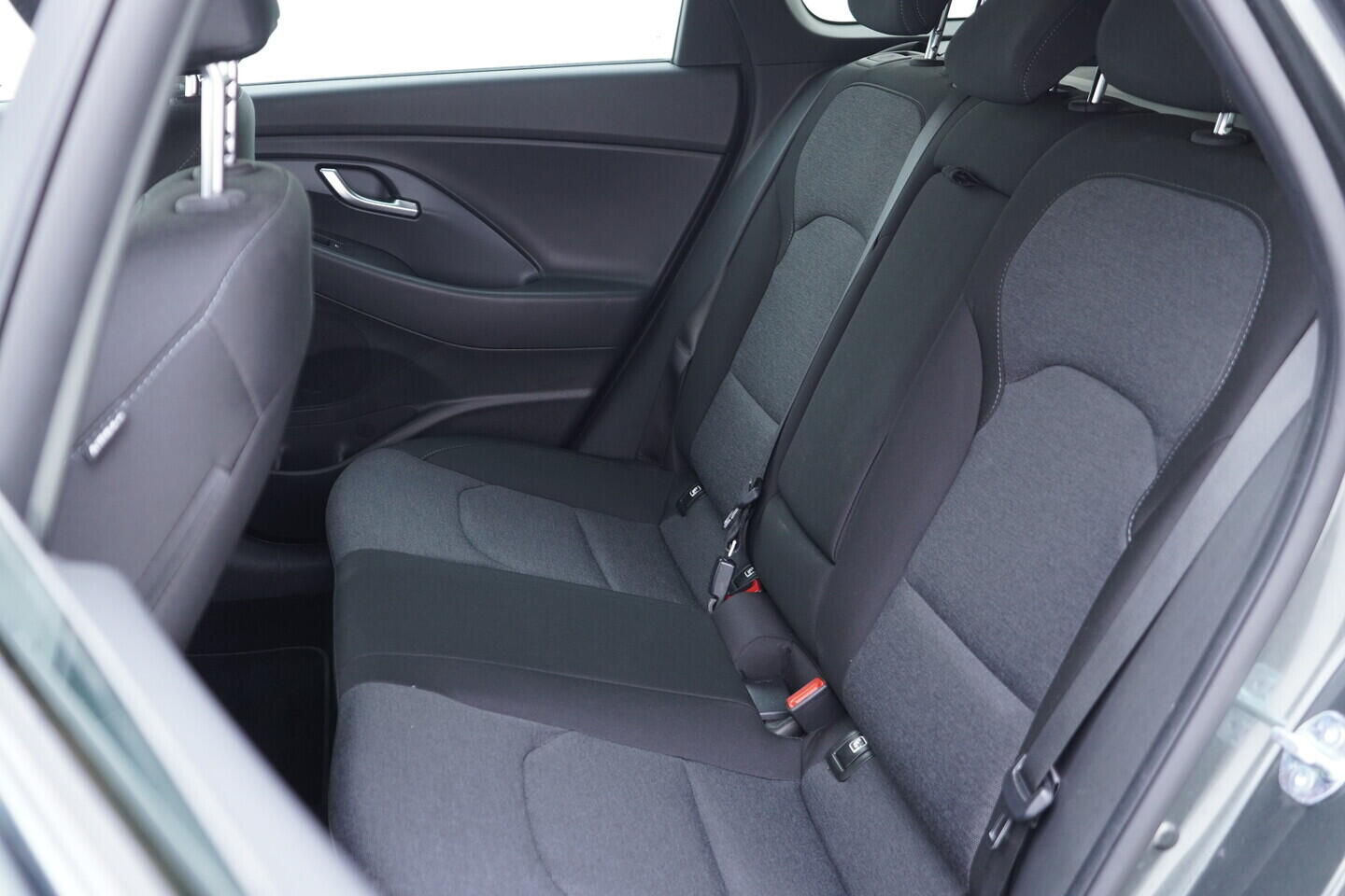 OV190V08705_38.webp_I30 Smart 1.5 T-GDI 117 kW automat, DPH