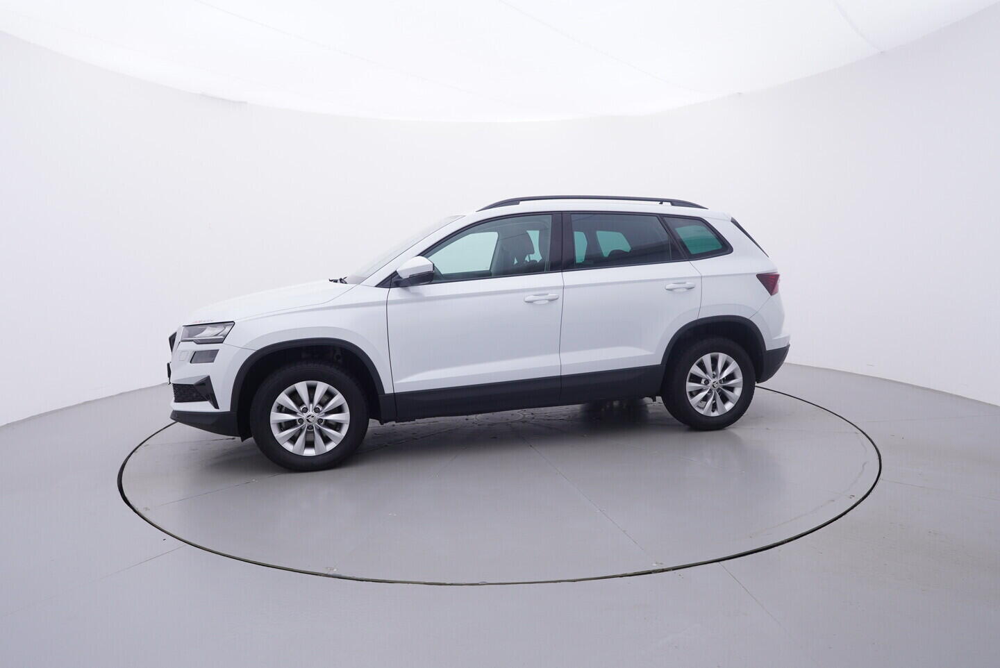 OV190V08706_11.webp_KAROQ Ambition 1.5 TSI 110 kW manuál, DPH