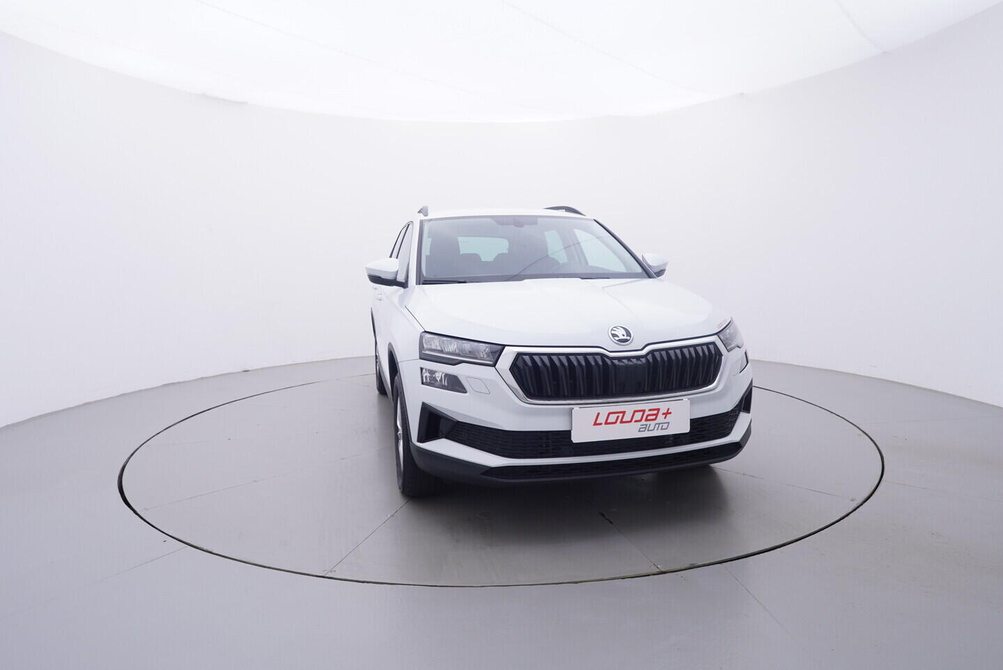 OV190V08706_17.webp_KAROQ Ambition 1.5 TSI 110 kW manuál, DPH