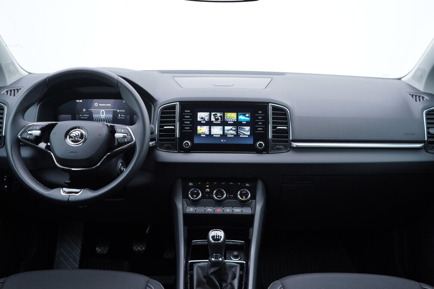 OV190V08706_26.webp_KAROQ Ambition 1.5 TSI 110 kW manuál, DPH