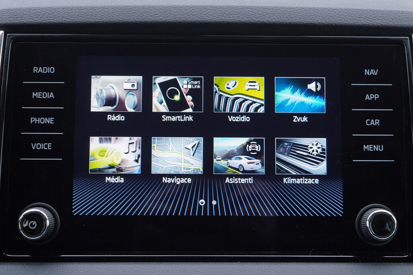 OV190V08706_28.webp_KAROQ Ambition 1.5 TSI 110 kW manuál, DPH