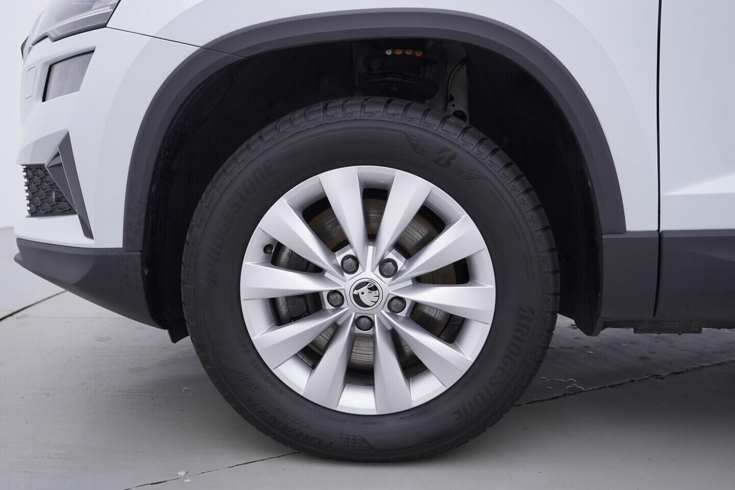 OV190V08706_42.webp_KAROQ Ambition 1.5 TSI 110 kW manuál, DPH