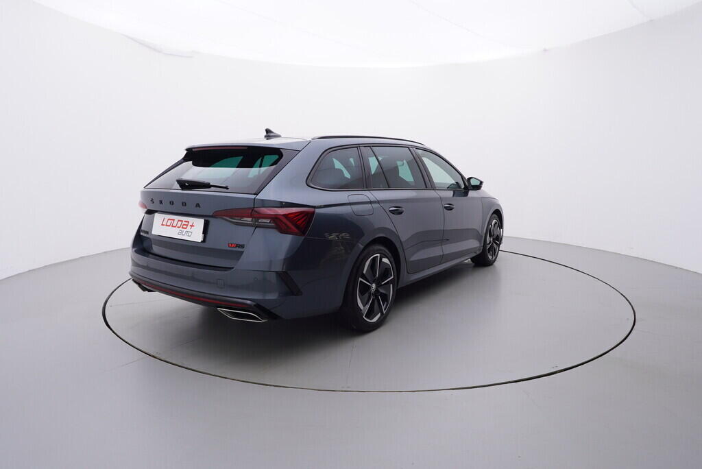 OV190V08713_14.webp_OCTAVIA RS 2.0 TDI 147 kW automat, DPH