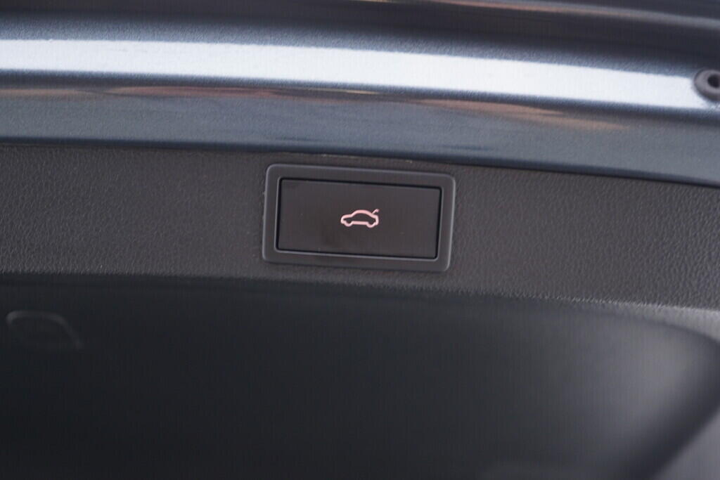 OV190V08713_48.webp_OCTAVIA RS 2.0 TDI 147 kW automat, DPH