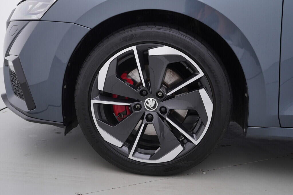 OV190V08713_49.webp_OCTAVIA RS 2.0 TDI 147 kW automat, DPH