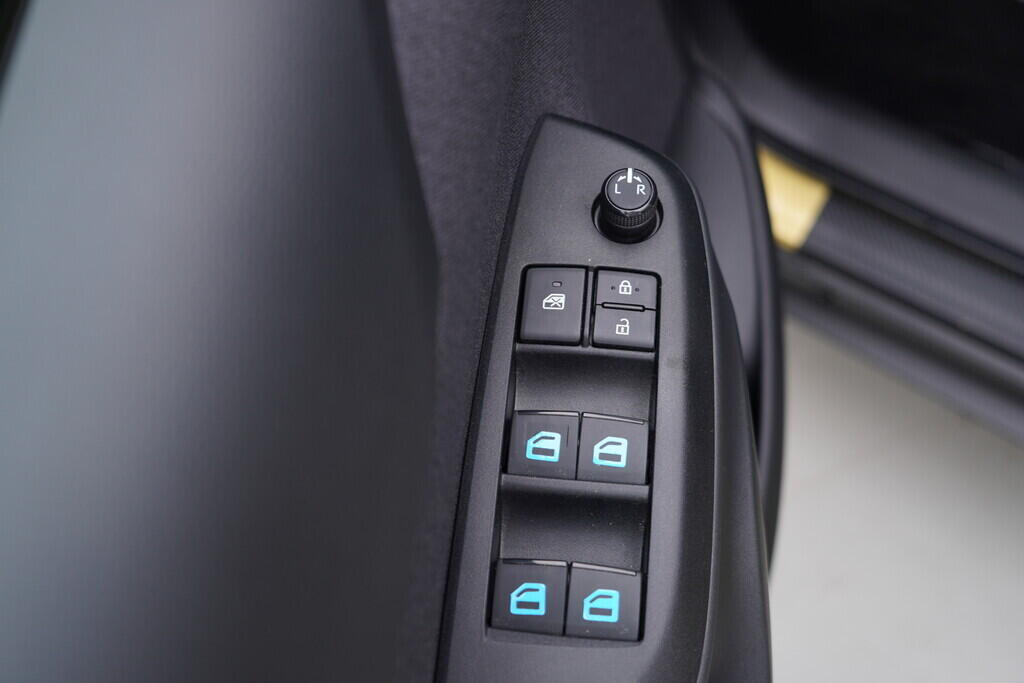 OV190V08721_20.webp_YARIS CROSS Comfort 1.5  68 kW automat
