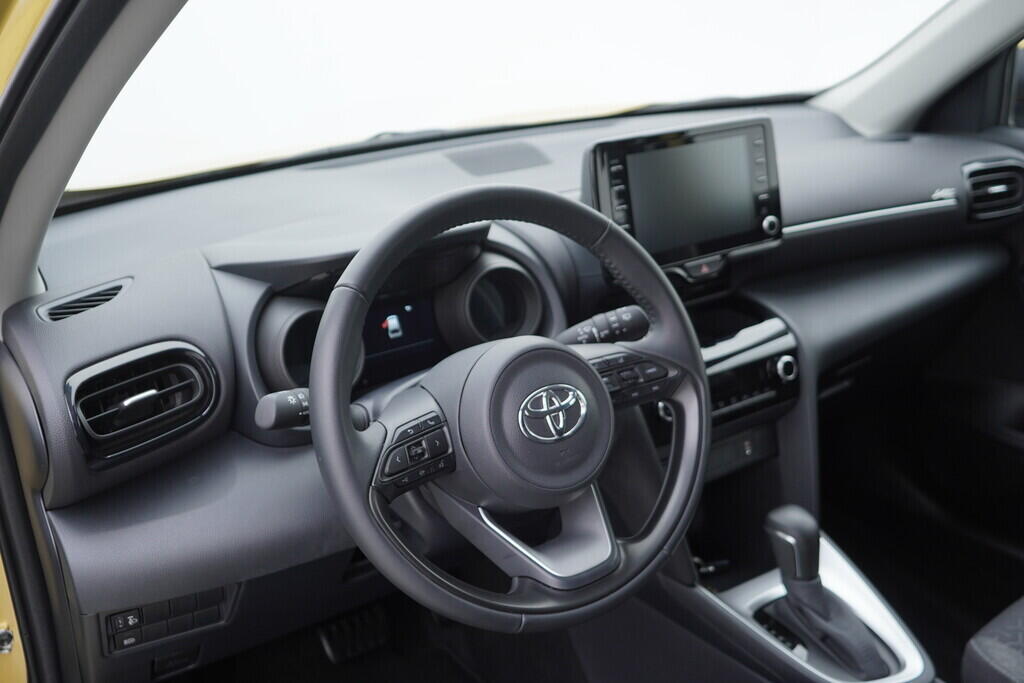 OV190V08721_21.webp_YARIS CROSS Comfort 1.5  68 kW automat