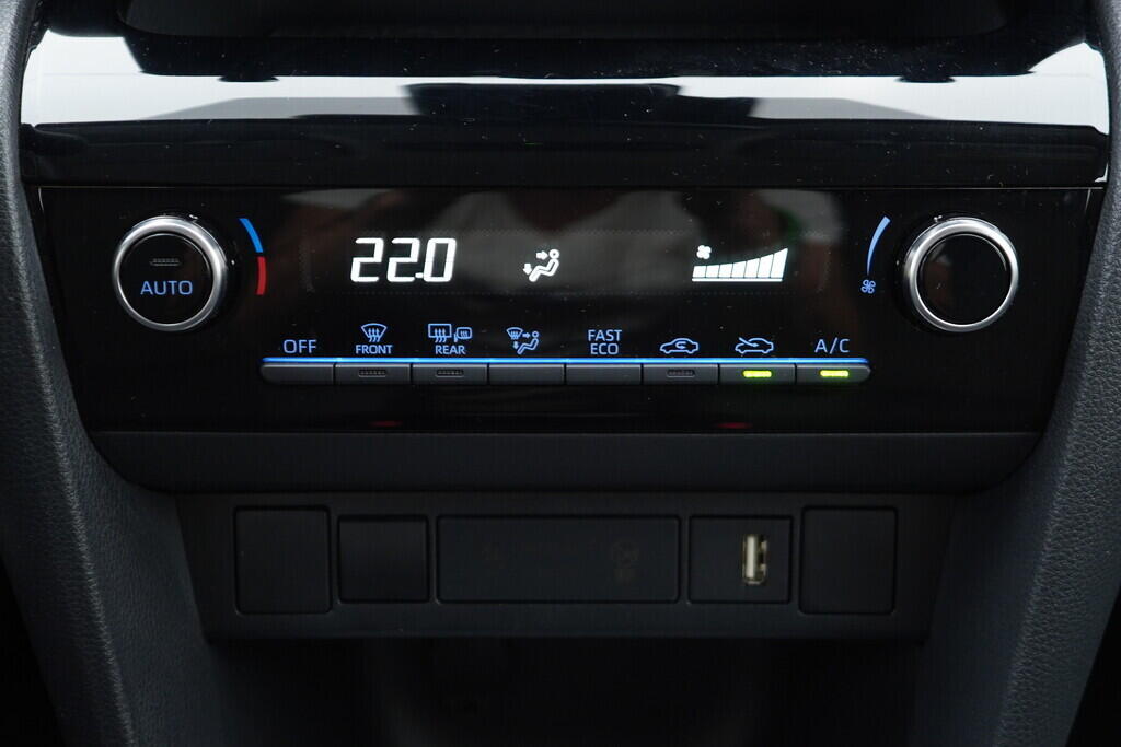 OV190V08721_29.webp_YARIS CROSS Comfort 1.5  68 kW automat