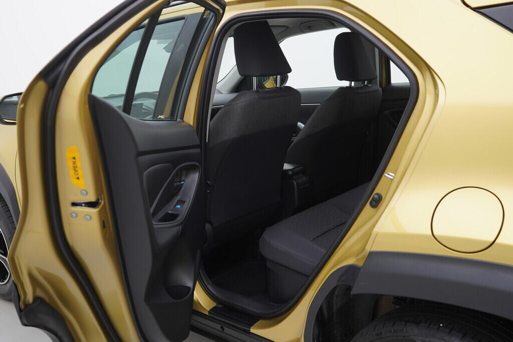 OV190V08721_32.webp_YARIS CROSS Comfort 1.5  68 kW automat