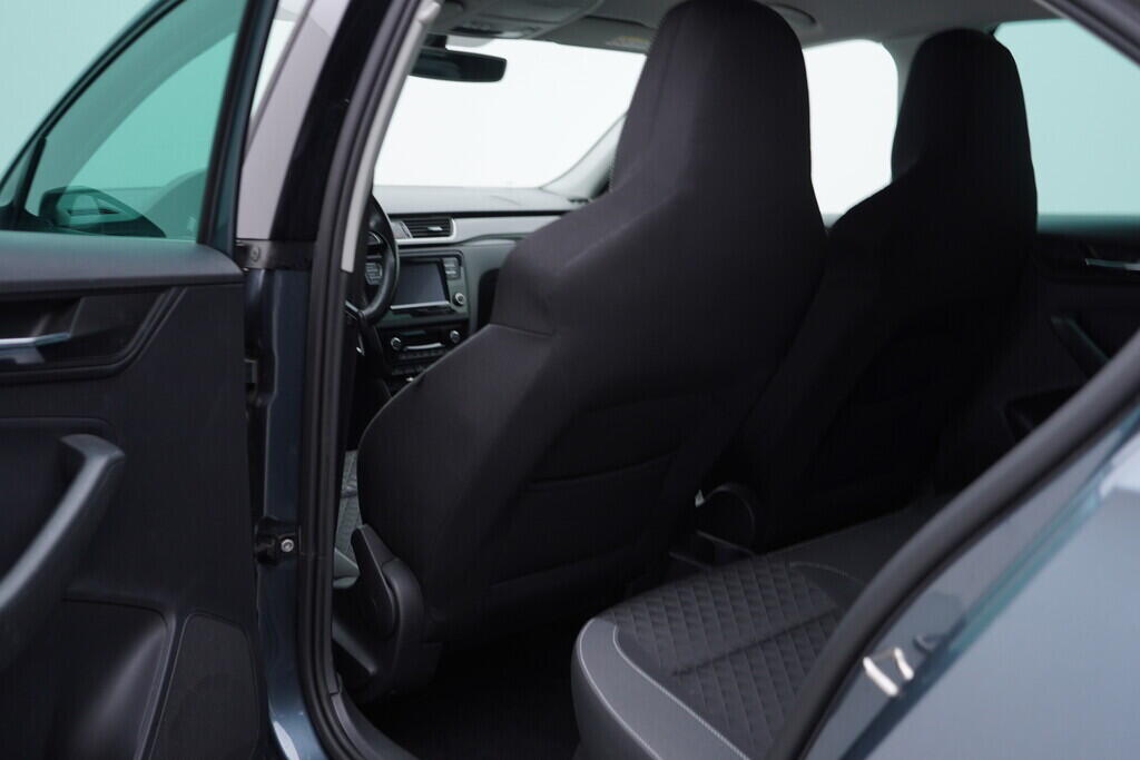 OV190V08727_31.webp_RAPID Sport 1.0 TSI 70 kW manuál