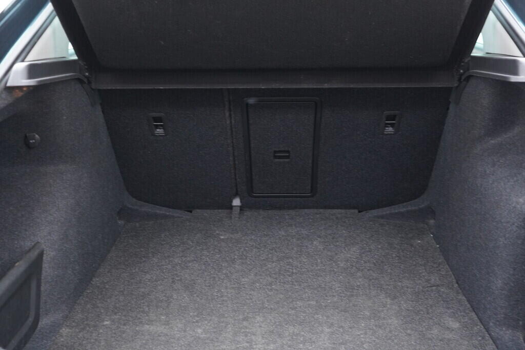 OV190V08727_33.webp_RAPID Sport 1.0 TSI 70 kW manuál