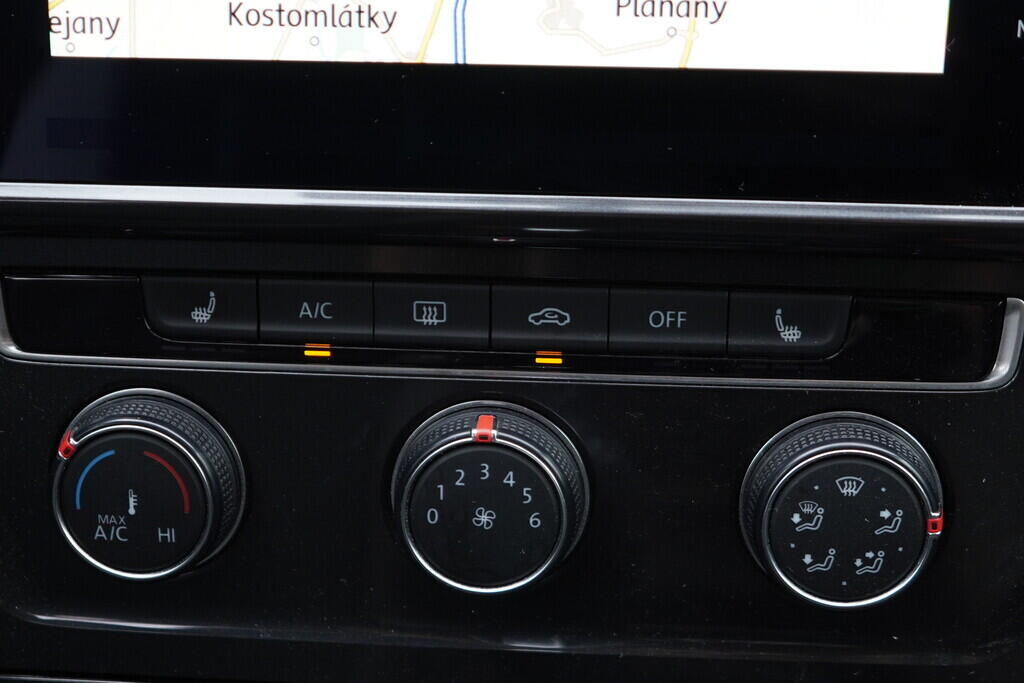OV190V08737_33.webp_GOLF VARIANT Comfortline 2.0 TDI 110 kW automat