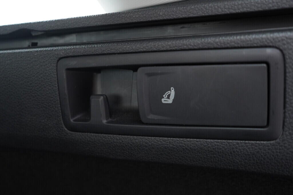 OV190V08737_40.webp_GOLF VARIANT Comfortline 2.0 TDI 110 kW automat