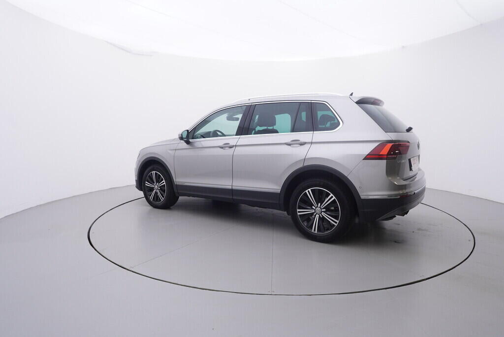OV190V08738_12.webp_TIGUAN Carat 2.0 TSI 132 kW automat