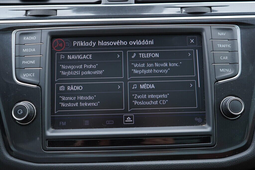 OV190V08738_33.webp_TIGUAN Carat 2.0 TSI 132 kW automat