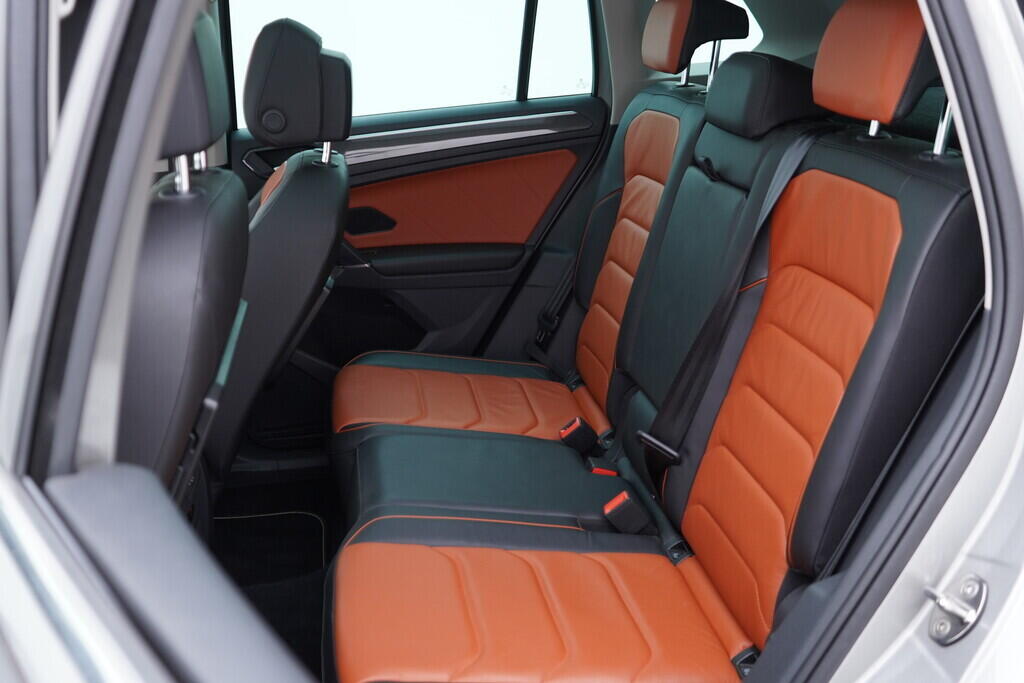 OV190V08738_43.webp_TIGUAN Carat 2.0 TSI 132 kW automat