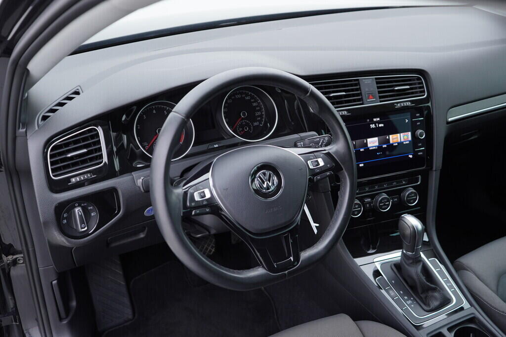 OV190V08742_22.webp_GOLF VARIANT Highline 1.5 TSI 110 kW automat