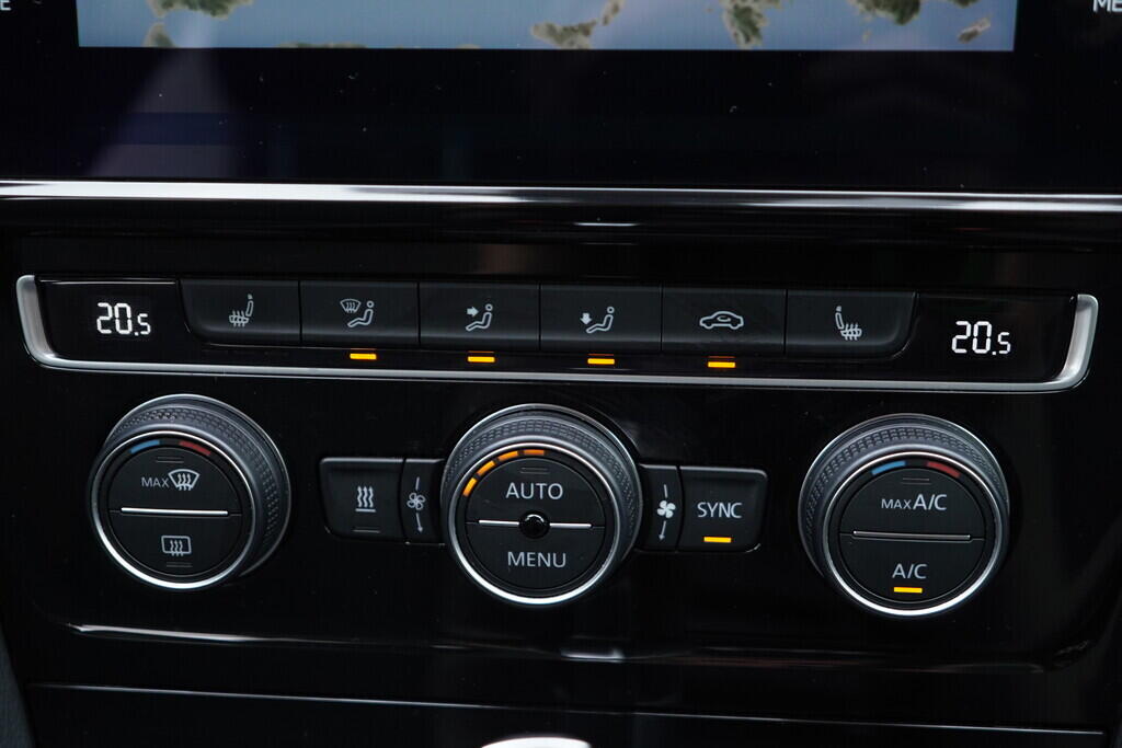 OV190V08742_32.webp_GOLF VARIANT Highline 1.5 TSI 110 kW automat